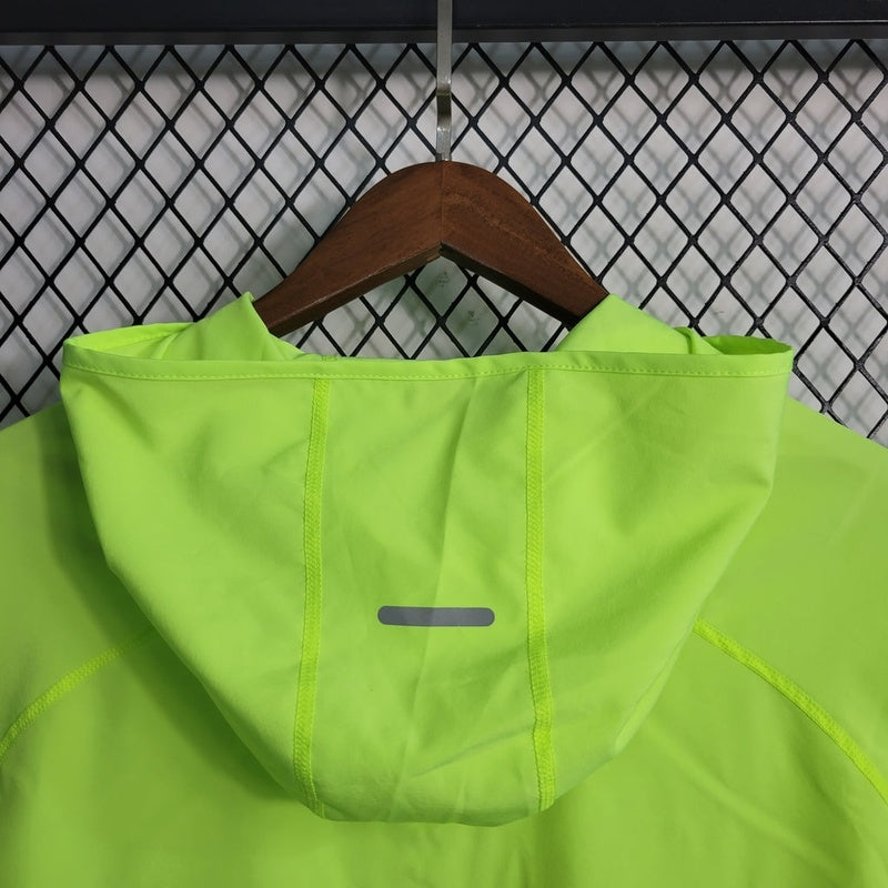 corta-vento-nike-essential-hd-verde-4