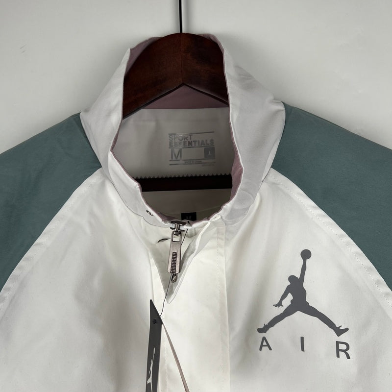 corta-vento-nike-jordan-branca-e-cinza-2