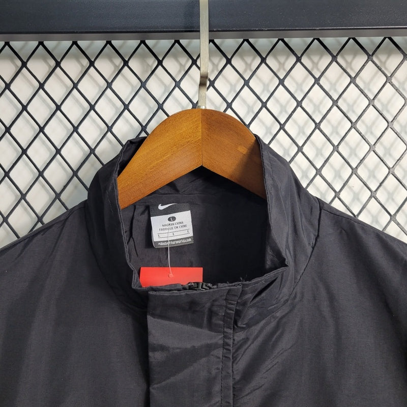 corta-vento-nike-preto-2