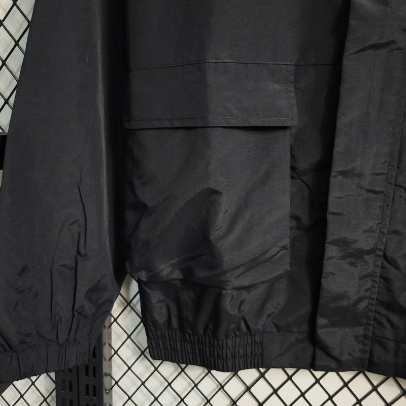corta-vento-nike-preto-4
