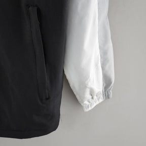 corta-vento-nike-preto-e-branco-2
