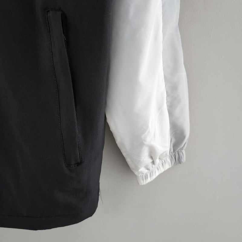 corta-vento-nike-preto-e-branco-2