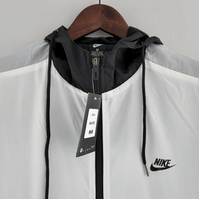 corta-vento-nike-preto-e-branco-3