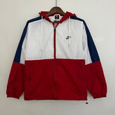 corta-vento-nike-sportswear-branco-vermelho-e-azul-1