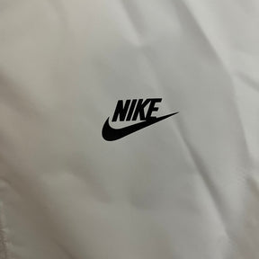corta-vento-nike-sportswear-branco-vermelho-e-azul-3
