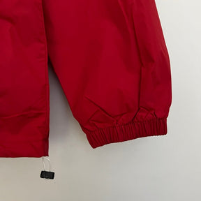 corta-vento-nike-sportswear-branco-vermelho-e-azul-4
