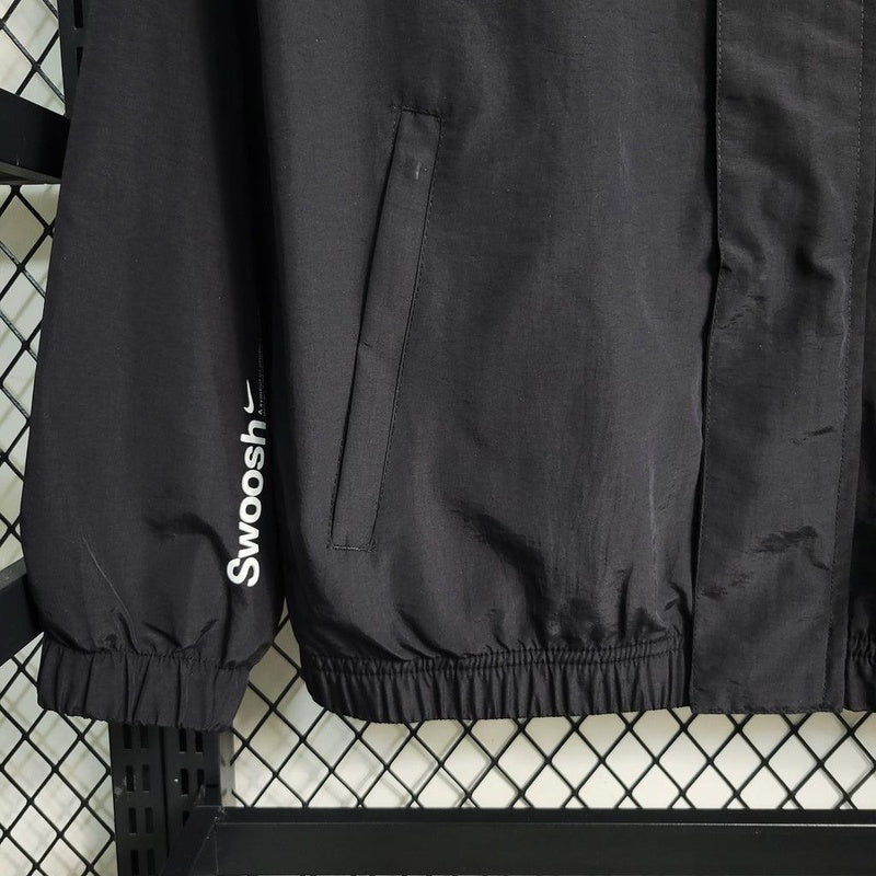 corta-vento-nike-sportwear-swoosh-preto-3