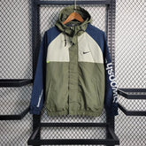 corta-vento-nike-sportwear-swoosh-verde-e-azul-1
