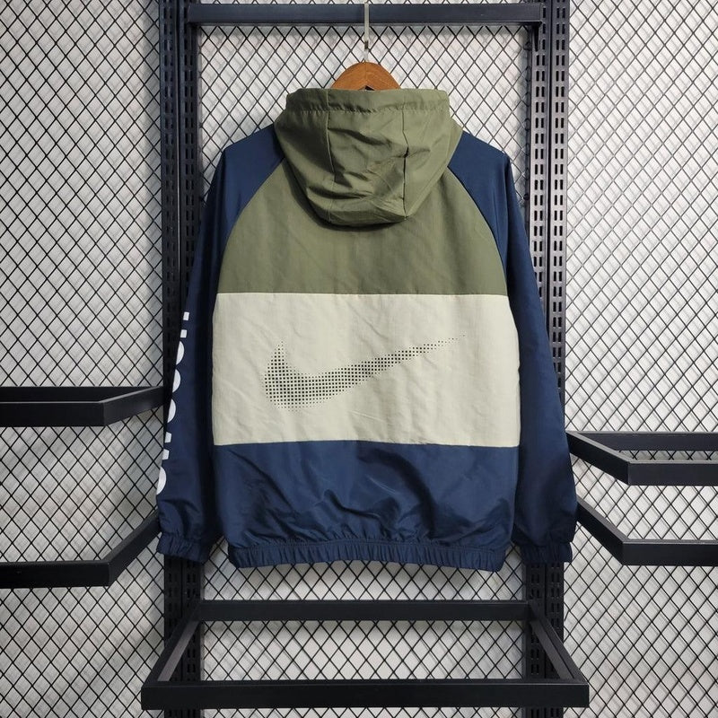 corta-vento-nike-sportwear-swoosh-verde-e-azul-5