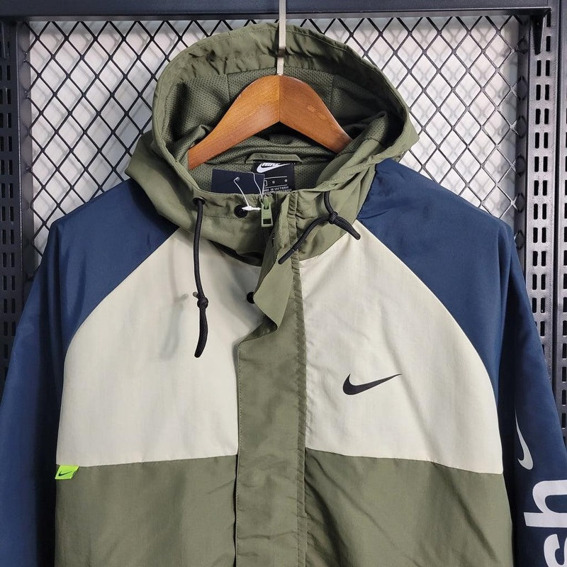 corta-vento-nike-sportwear-swoosh-verde-e-azul-6