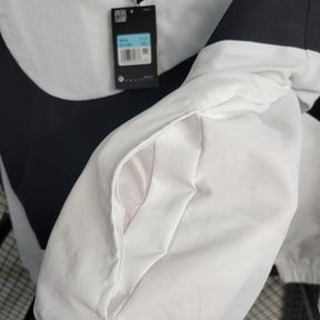 corta-vento-nike-swoosh-branco-e-preto-4