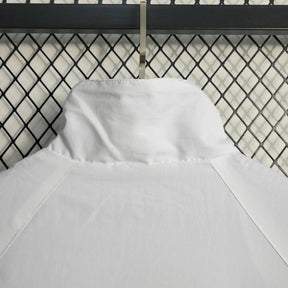 corta-vento-nike-swoosh-branco-e-preto-5