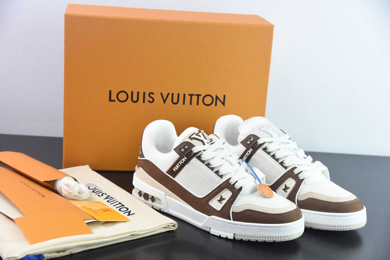 Louis Vuitton Trainer Sneaker Low - Marrom