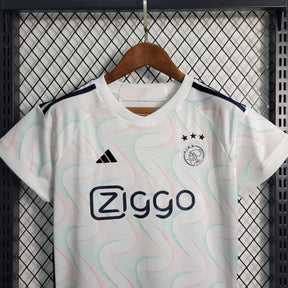 kit-infantil-ajax-away-23-24-12