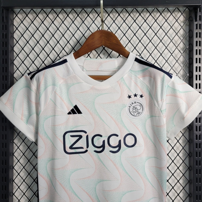 kit-infantil-ajax-away-23-24-12