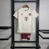 kit-infantil-bayern-de-munique-away-23-24-1