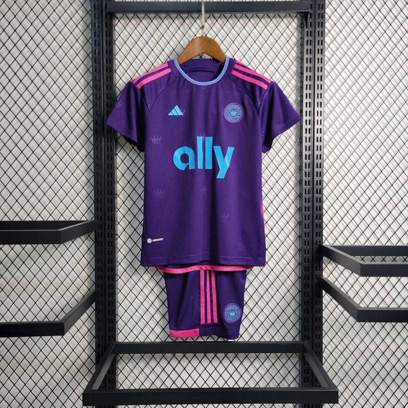 kit-infantil-charlotte-reserva-23-24-1