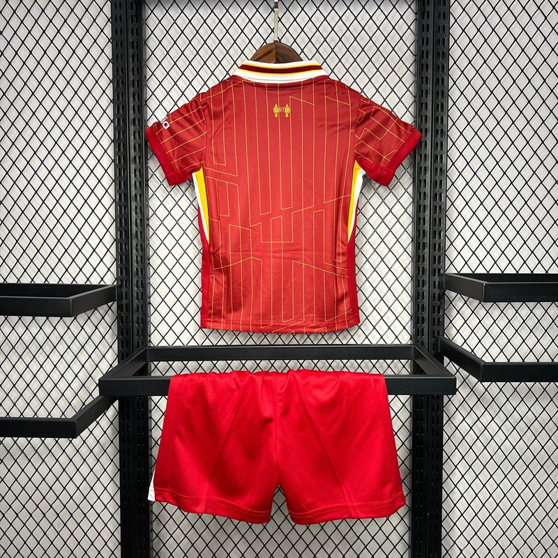kit-infantil-liverpool-titular-2024-25-5