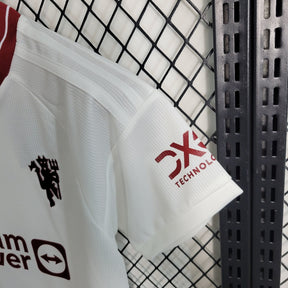 kit-infantil-manchester-united-away-23-24-3