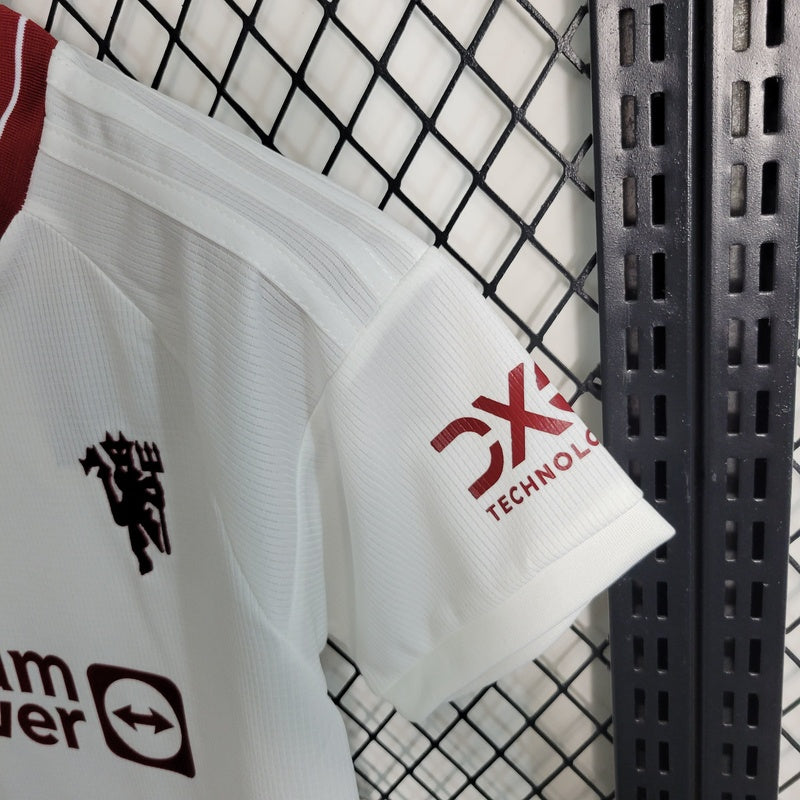 kit-infantil-manchester-united-away-23-24-3