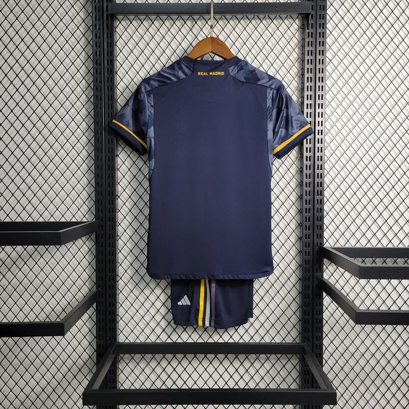 kit-infantil-real-madrid-away-23-24-11