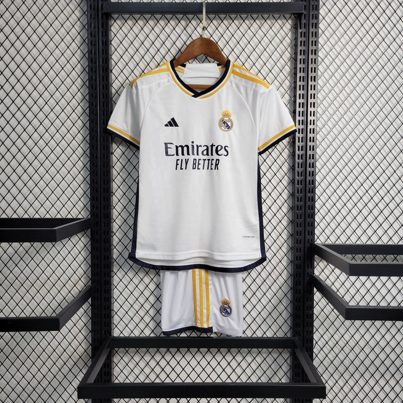 kit-infantil-real-madrid-titular-23-24-1