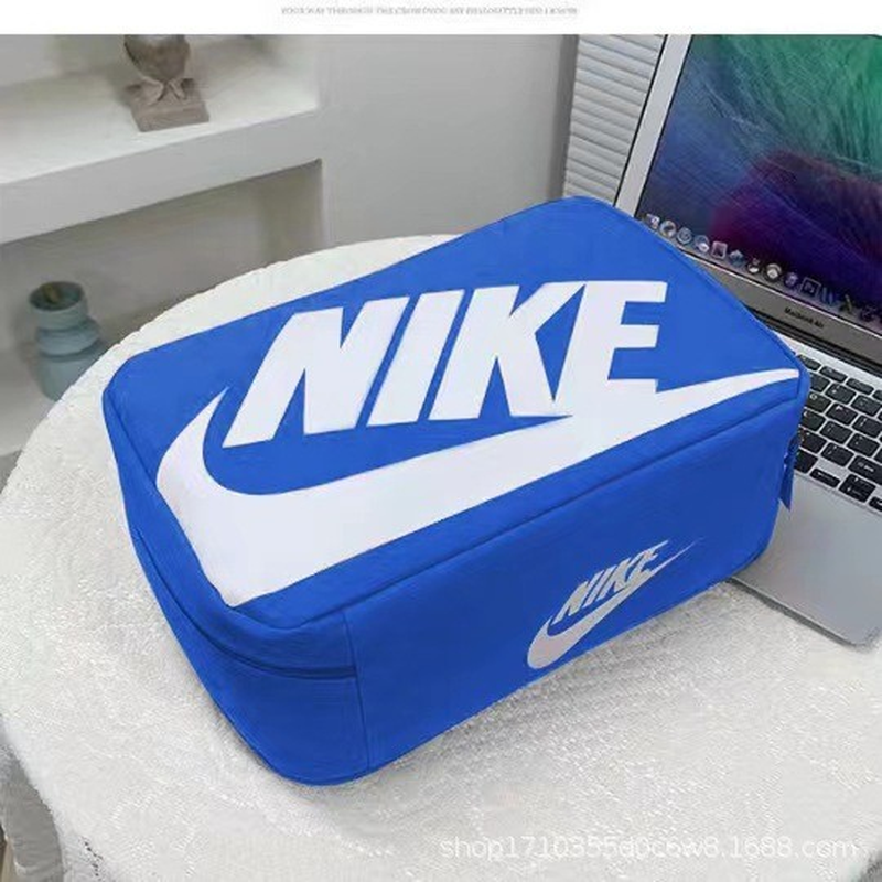 porta-chuteiras-nike-e-adidas-4