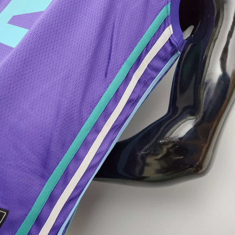regata-charlotte-hornets-masculina-roxa-4
